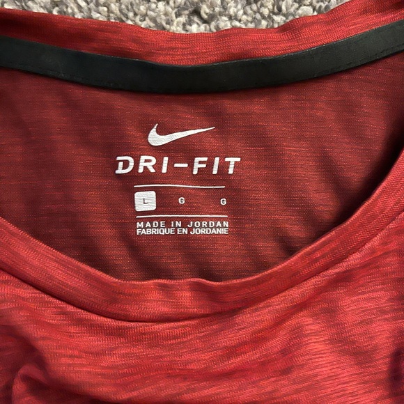 Nike Training T Shirt Red - Sz L - Picture 3 of 3